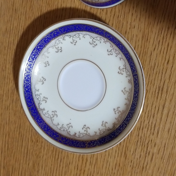 Vintage  teacup and saucer - Picture 5 of 6
